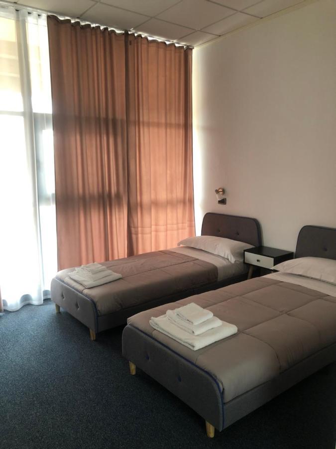 Hotel Domus Cerreto dʼEsi Extérieur photo