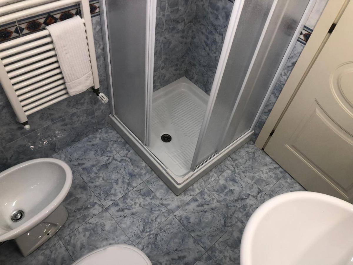Hotel Domus Cerreto dʼEsi Extérieur photo