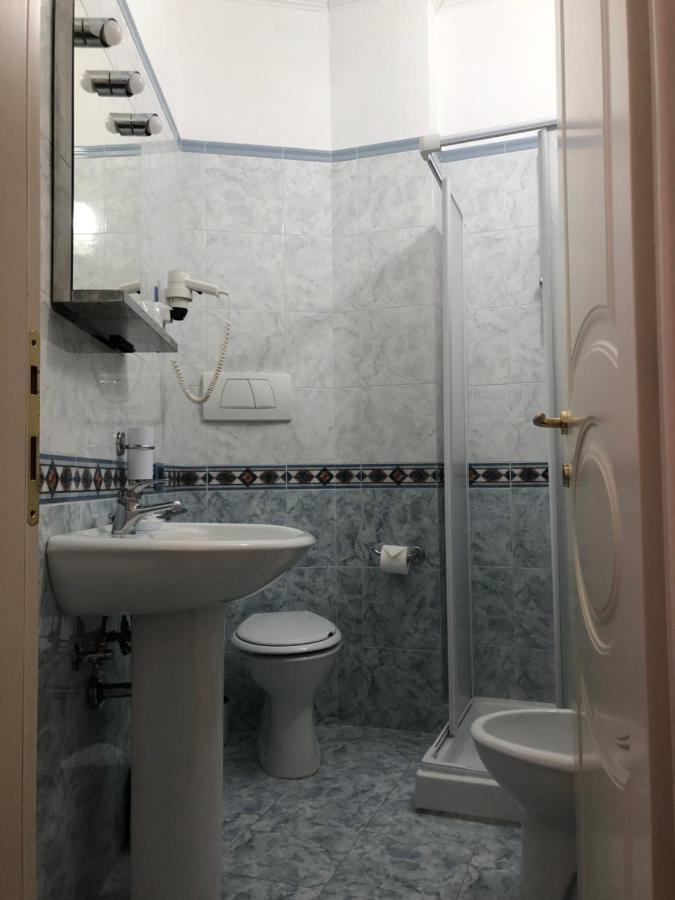 Hotel Domus Cerreto dʼEsi Extérieur photo