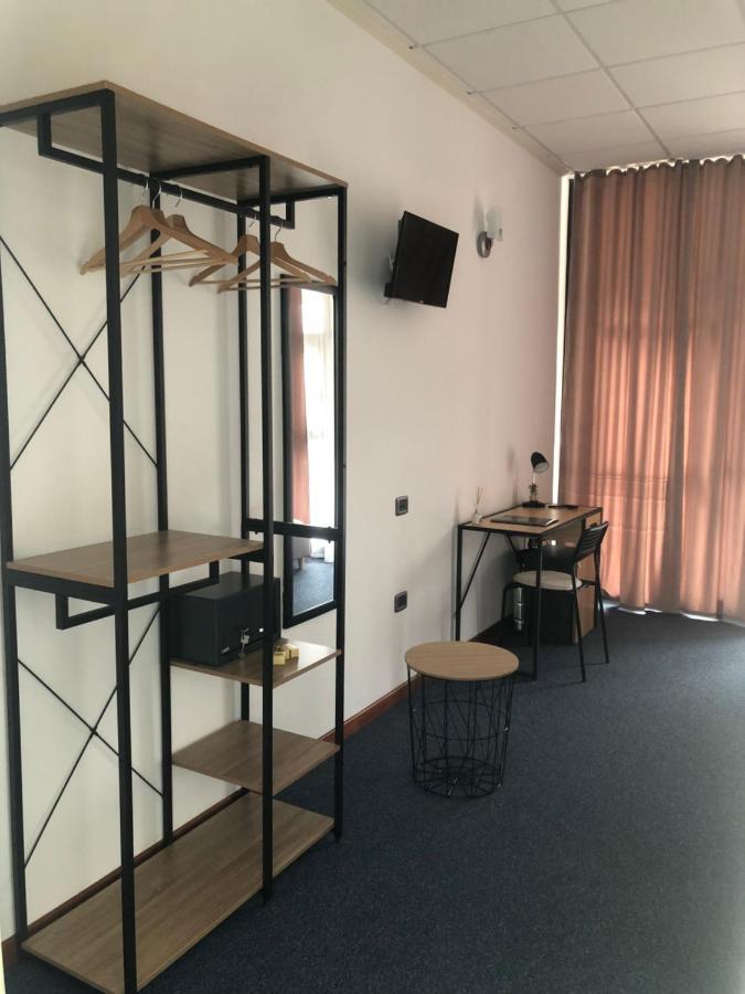 Hotel Domus Cerreto dʼEsi Extérieur photo