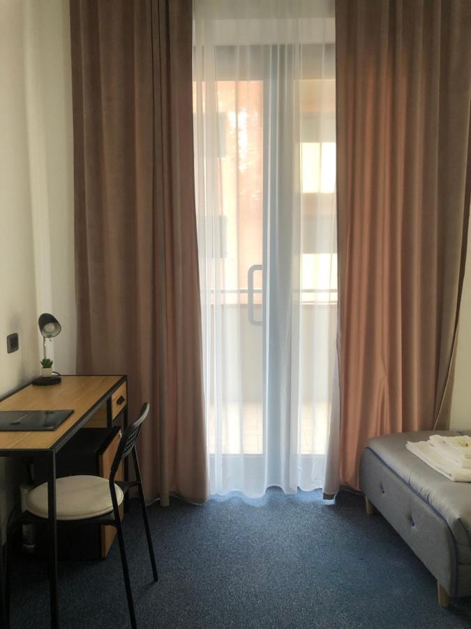 Hotel Domus Cerreto dʼEsi Extérieur photo